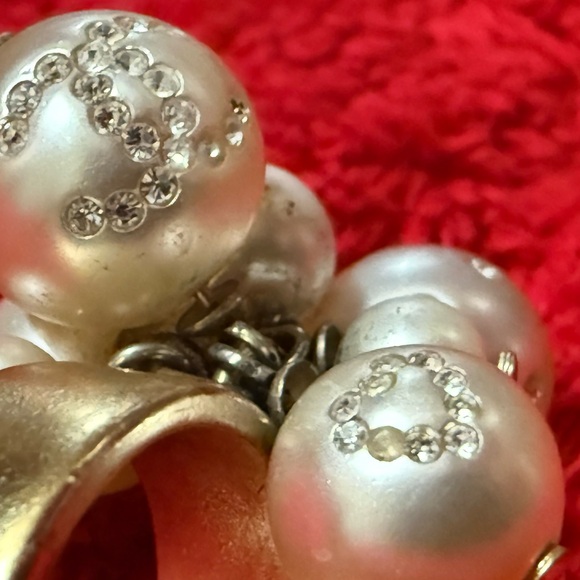 WOW POSHMARK - AUTHENTIC CHANEL SUPERMODEL FESTIVAL Bold & Gold & Pearl Ring
